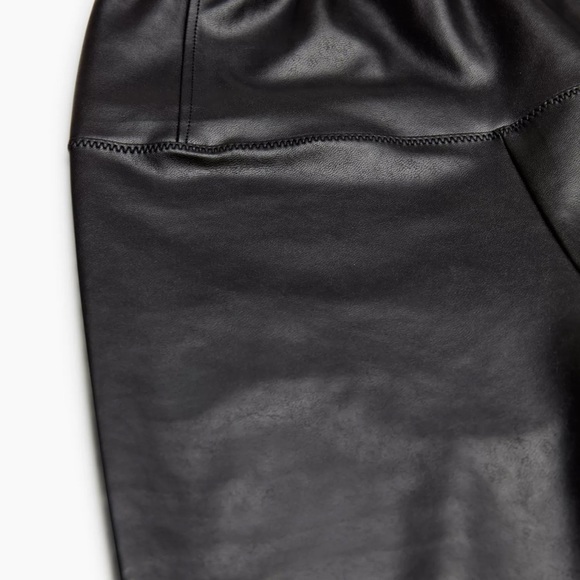Aritzia Daria Vegan Leather Pants - Picture 3 of 5